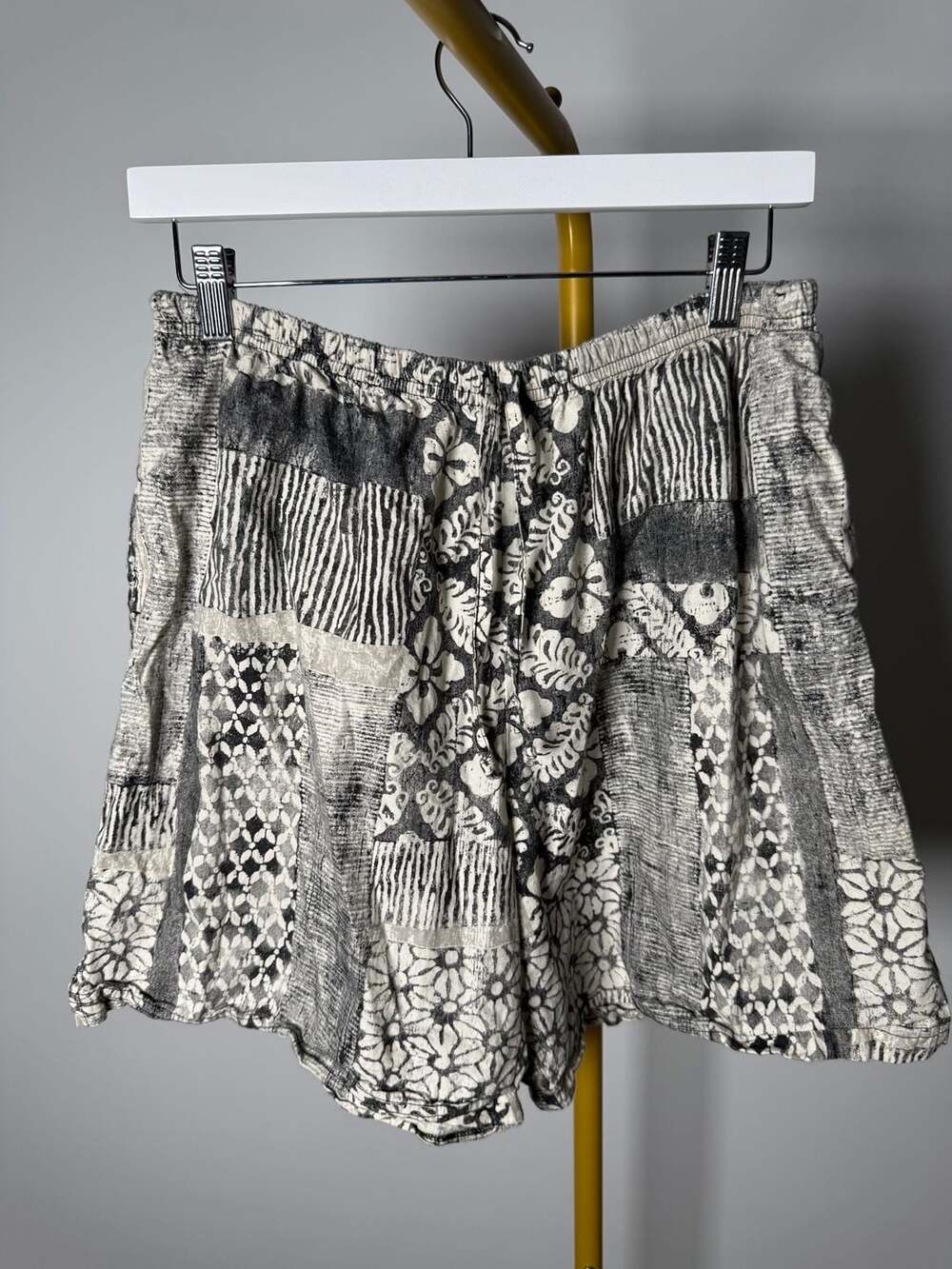 Silver Wear Woman Patchwork Print Cotton Elastic Waist Shorts Size 1X